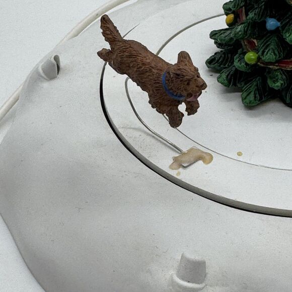 Lemax Coventry Cove Racing Rover Sled Tree Christmas 2006 Lights Only READ - Picture 9 of 16